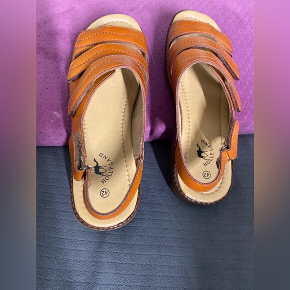 HOLLY LAND SANDALS Color  BROWN SIZE 42 Sandals  Shoes - Picture 5 of 8